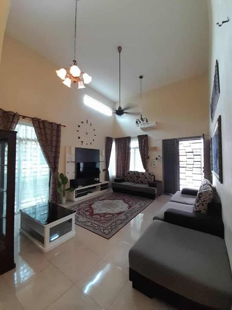 Homestay Miera-Malay only