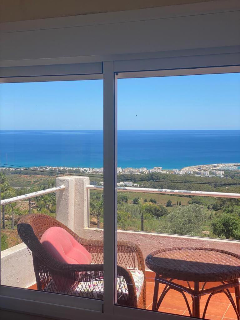 Casa Amanecer Zemzem / Marina Smir