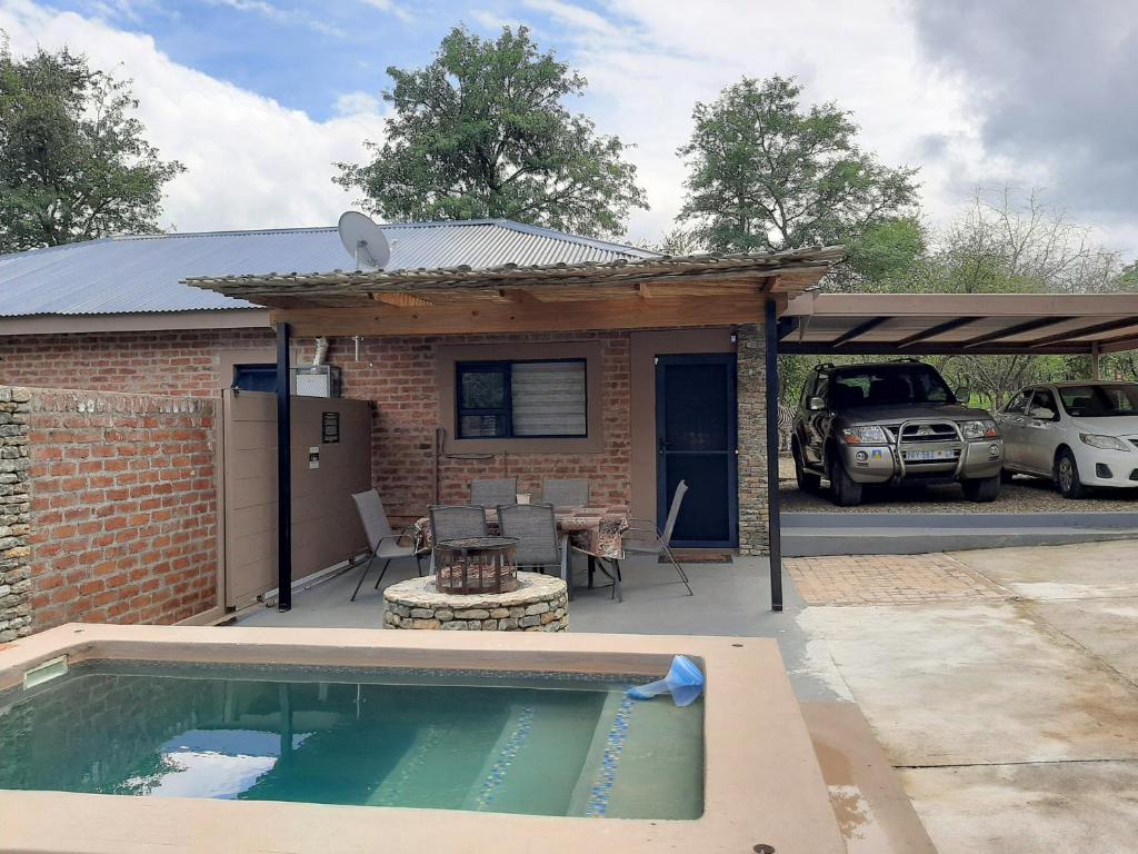 Immaculate 2-Bed Cottage in Marloth Park photo 1