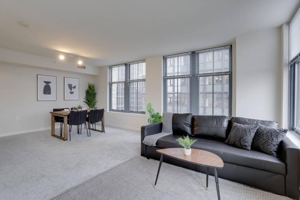 Wonderful 2 BR Condo At Pentagon City with Gym photo 1