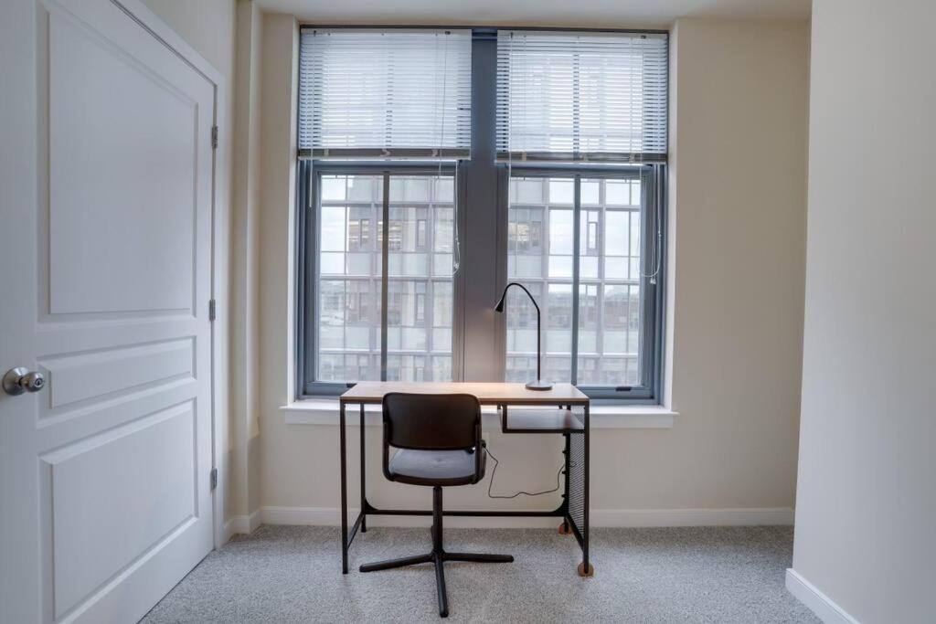 Wonderful 2 BR Condo At Pentagon City with Gym photo 3