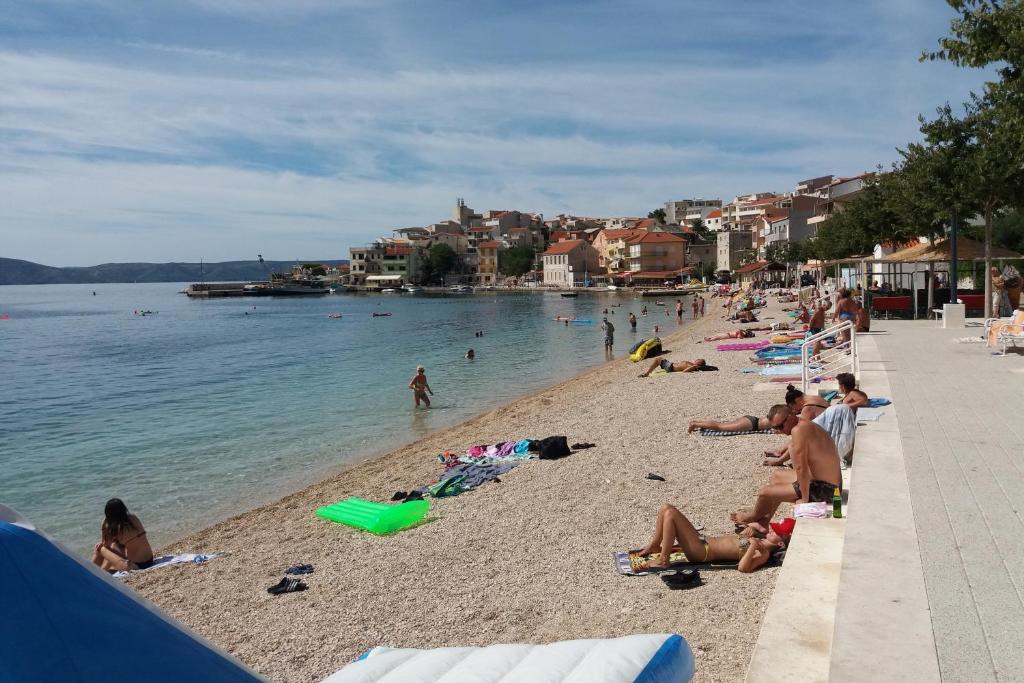 Apartments by the sea Igrane, Makarska - 17292 photo 1