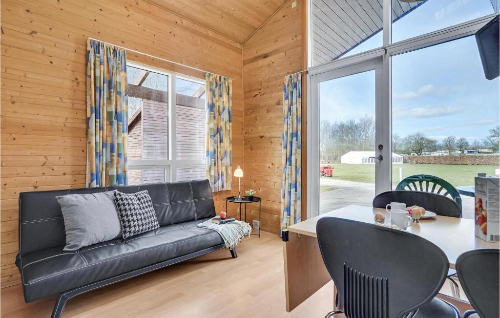 Awesome Home In Fredericia With Wifi And 2 Bedrooms photo 2