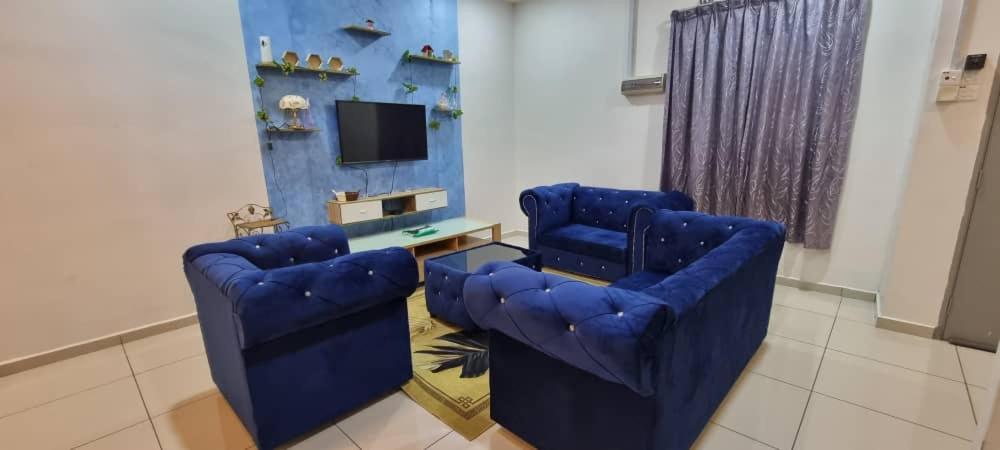 Flora Homestay Jenjarom photo 3