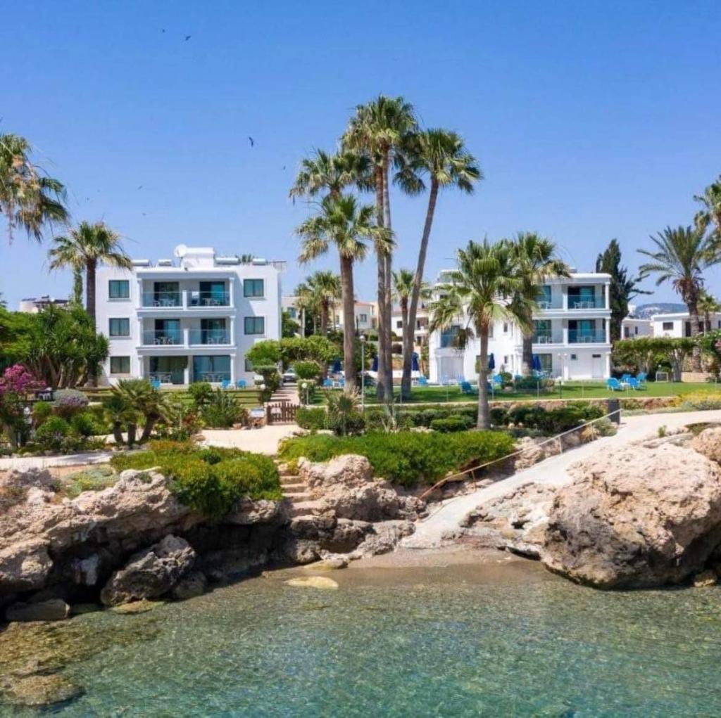 King Evelthon Beach Hotel & Resort photo 2