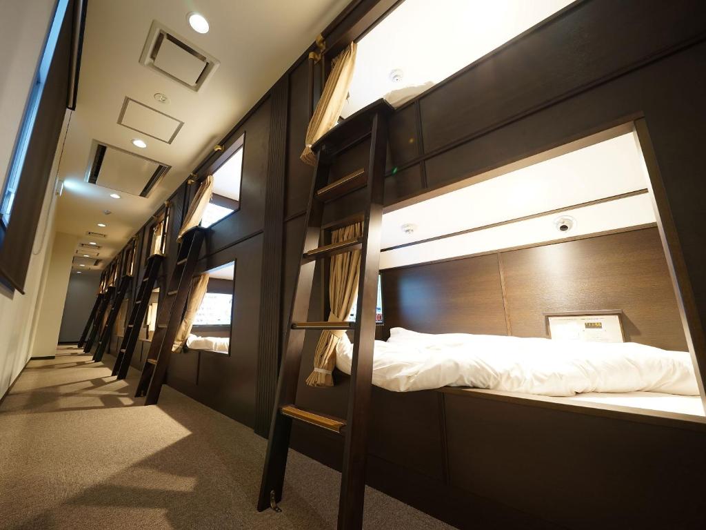 WELLCABIN TENJIN - Male Only photo 3
