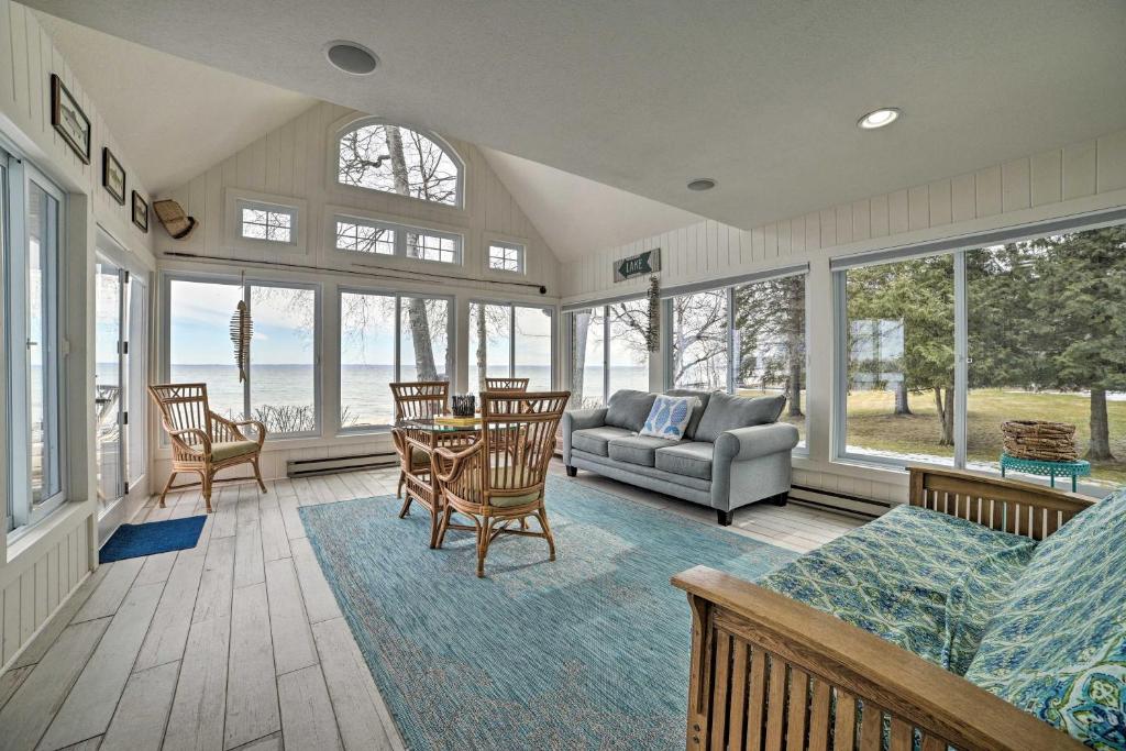 Northport Home with Sandy Beach, Close to Parks! photo 3