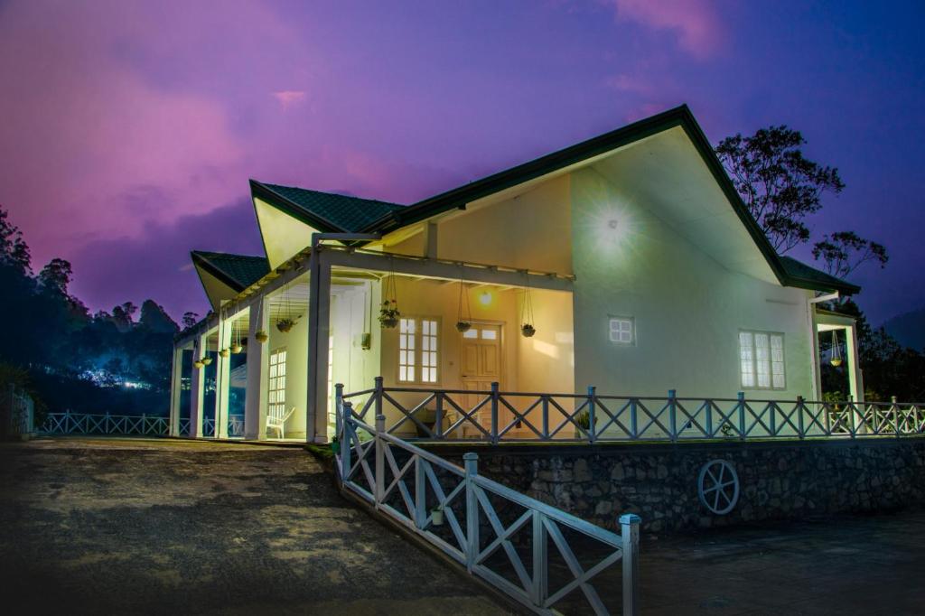 Mount edge riverside hotel in Bandarawela