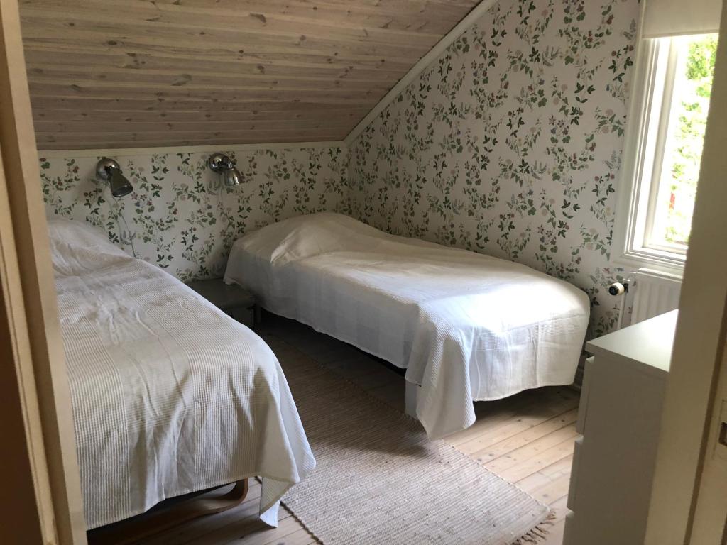 Mysig lantlig stuga, Nycklarör photo 3