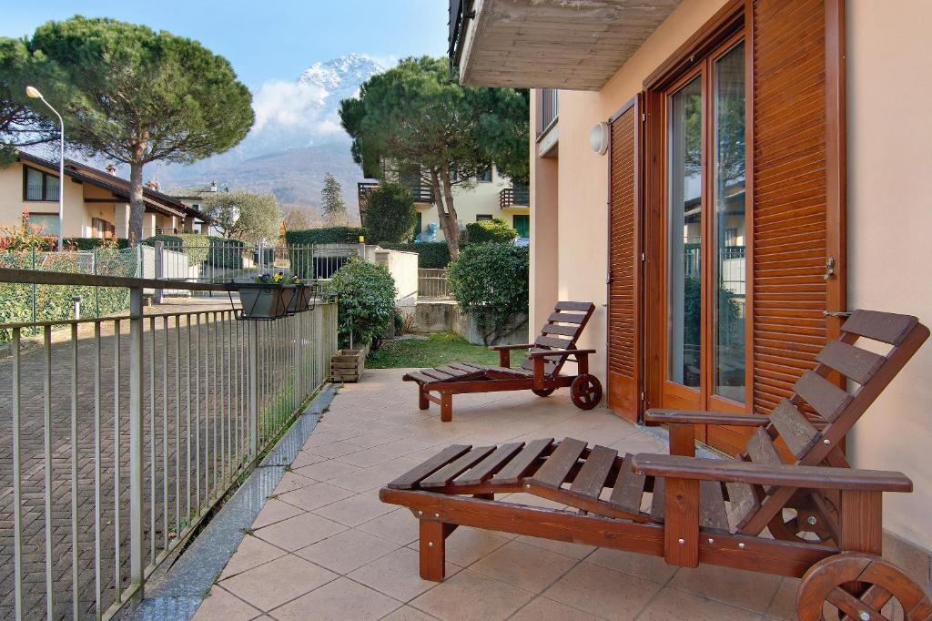 Madonnina terrace e garden photo 4