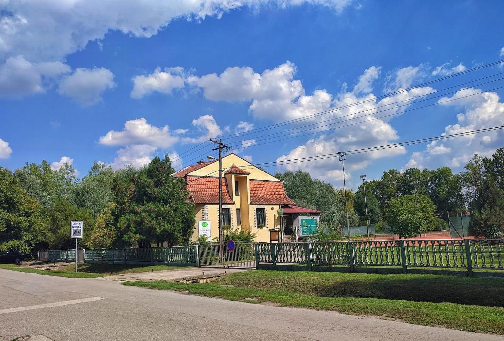 Villa Eko photo 1