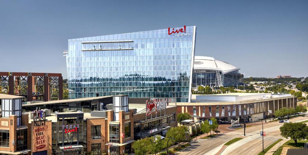 Live! by Loews - Arlington, TX photo 2