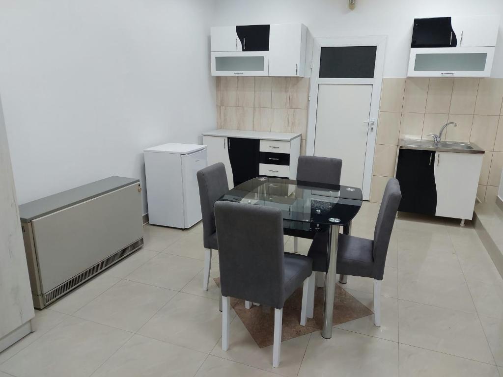 Apartman Aleksić u samom centru grada photo 2