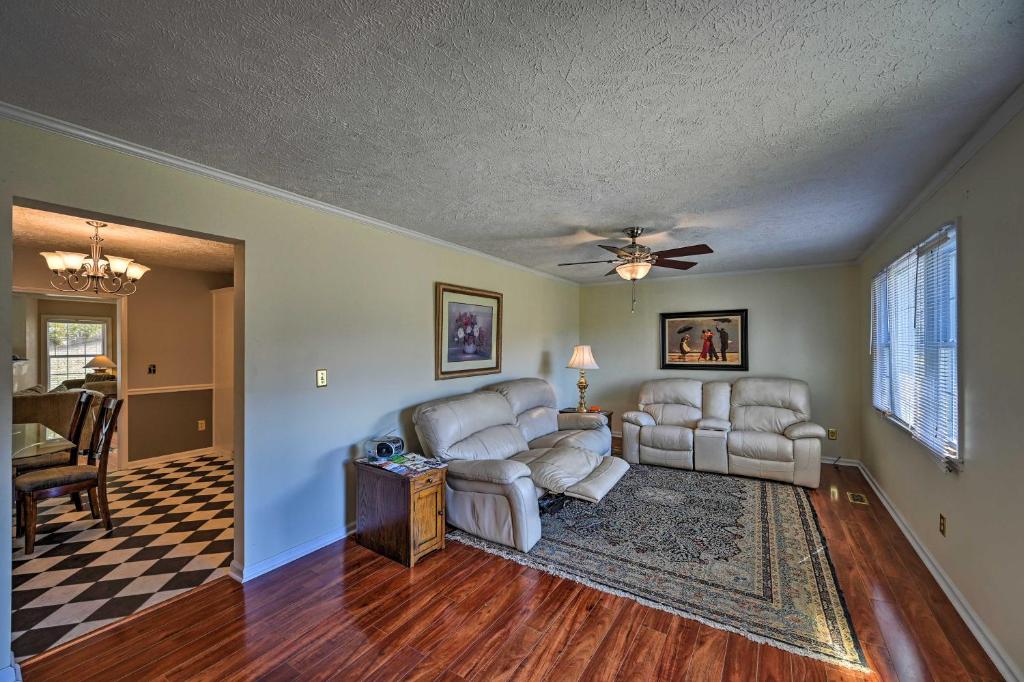 Serene Blue Ridge Getaway in Galax with Yard! photo 3