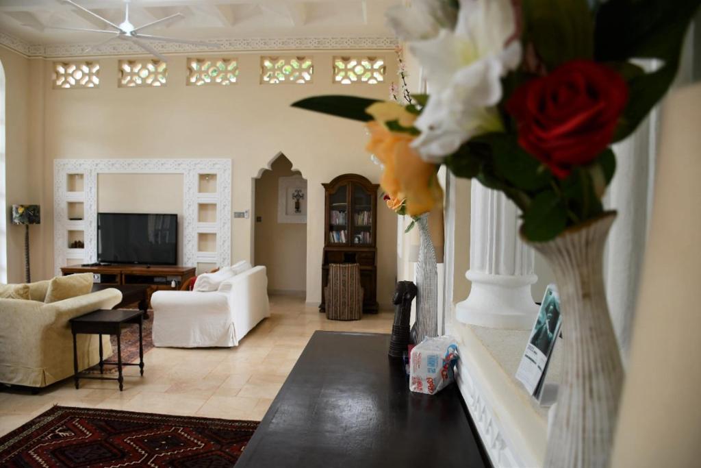 La Casa Godspeed photo 1