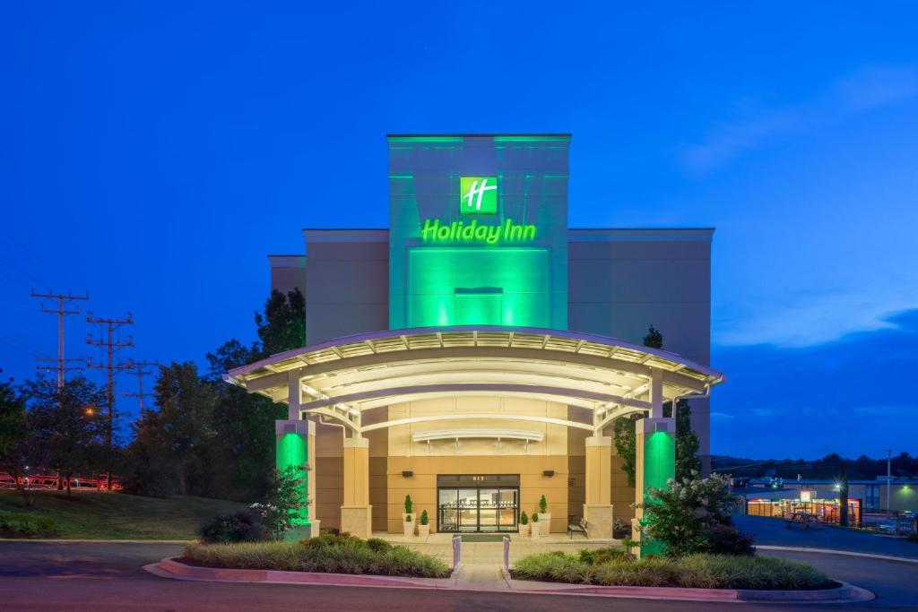 Holiday Inn Baltimore BWI Airport, an IHG Hotel image