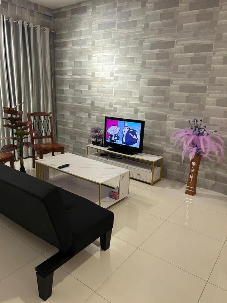 P' Residence Condo, Batu Kawa, Kuching - Tap to explore photos