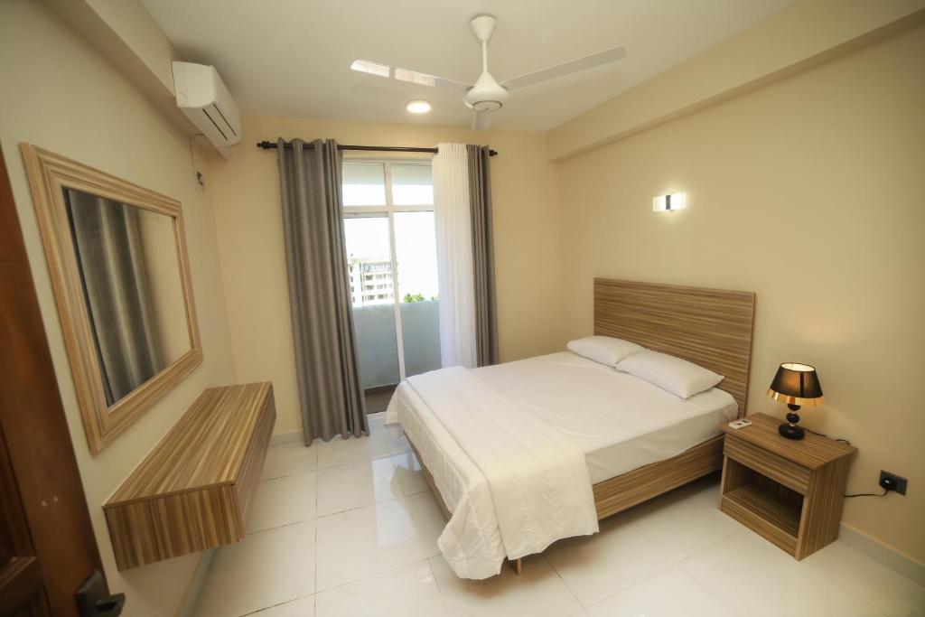 BNB RESIDENCIES MOUNT LAVINIA photo 1