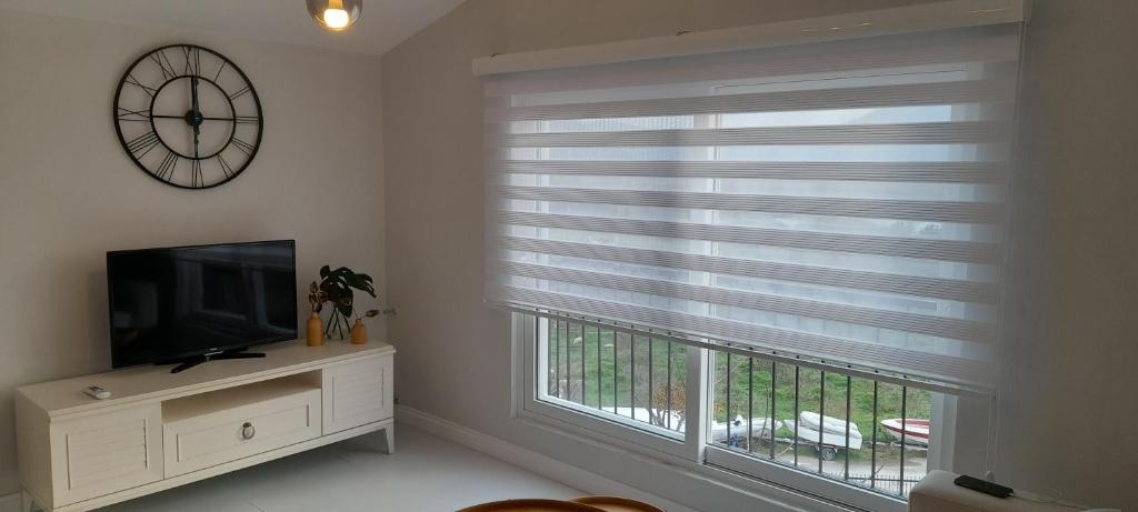 Airport Blue Eye Apartment Dalaman best Location also suitable for day rentals ideal for air travelers, 5 km close to airport photo 3