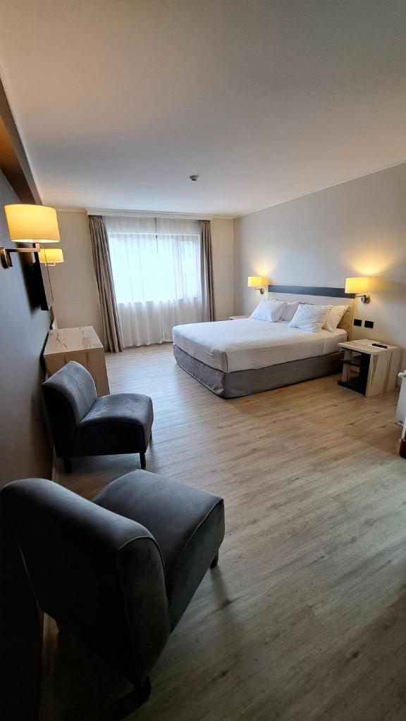 Hotel Diego de Almagro Castro photo 2