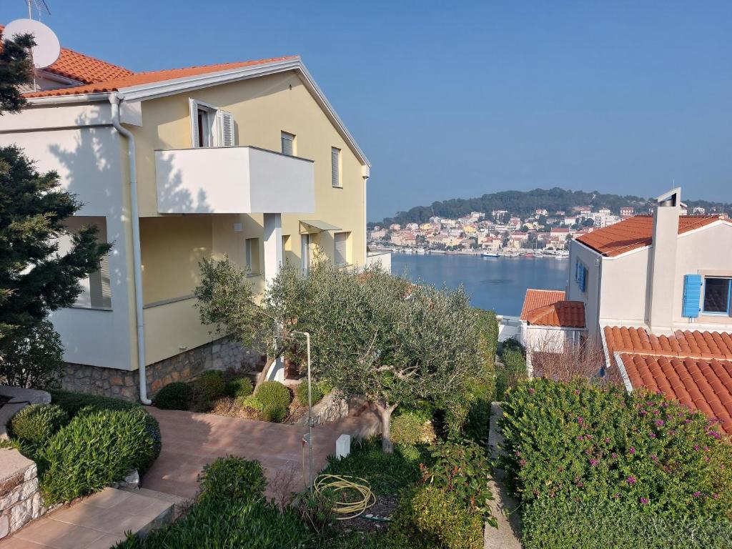 Apartments Čikat Mali Lošinj photo 4