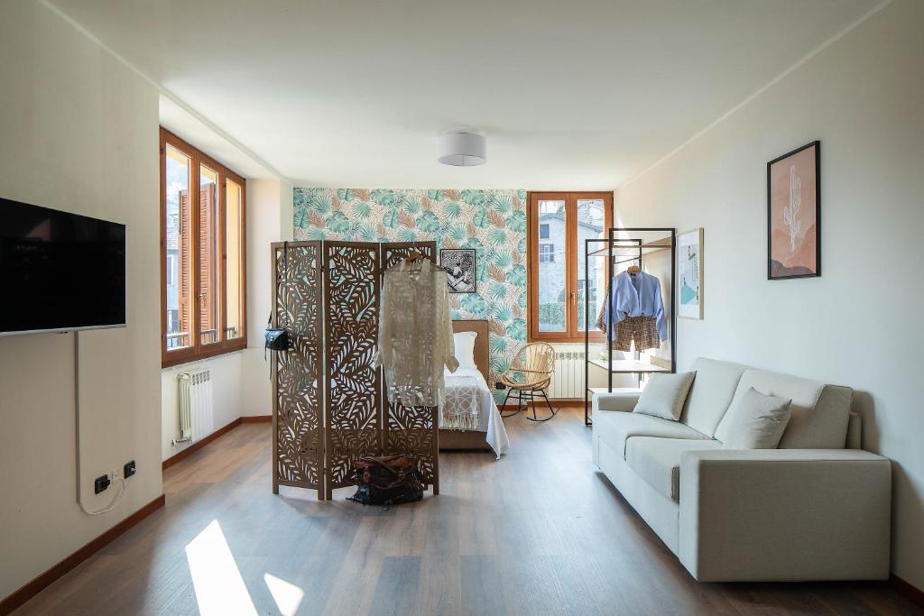 Brother’s como lake suite photo 2