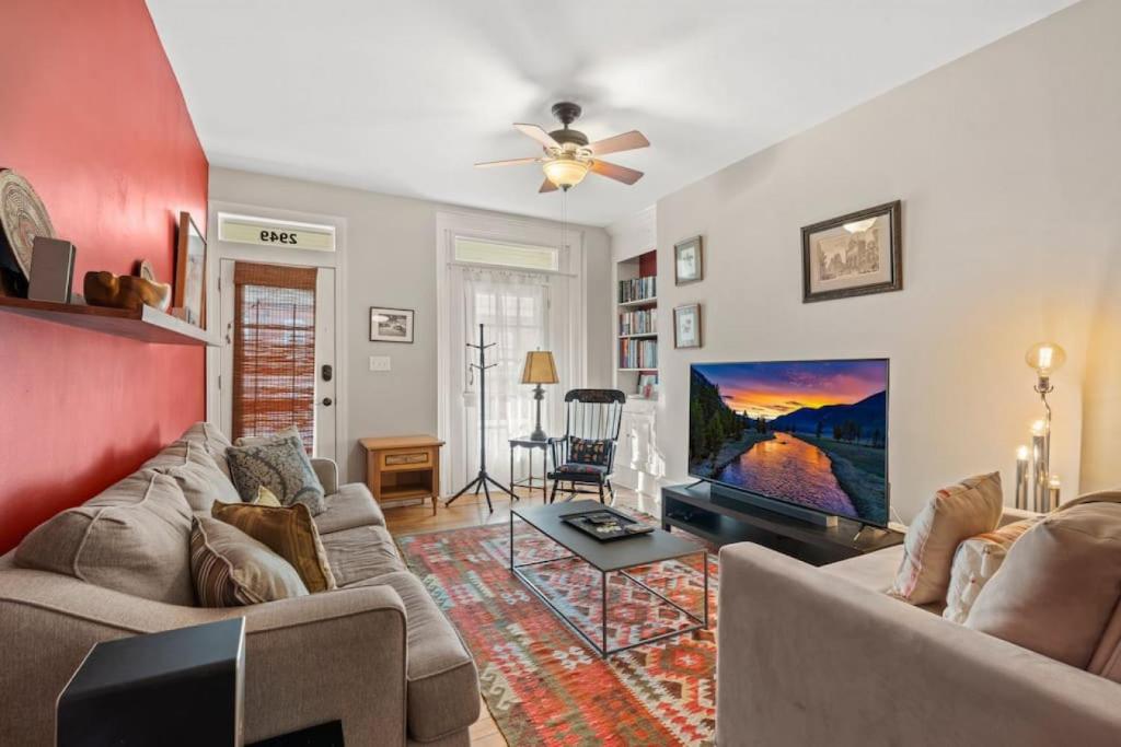 Fairmount Neighborhood Gem - Tap to explore photos
