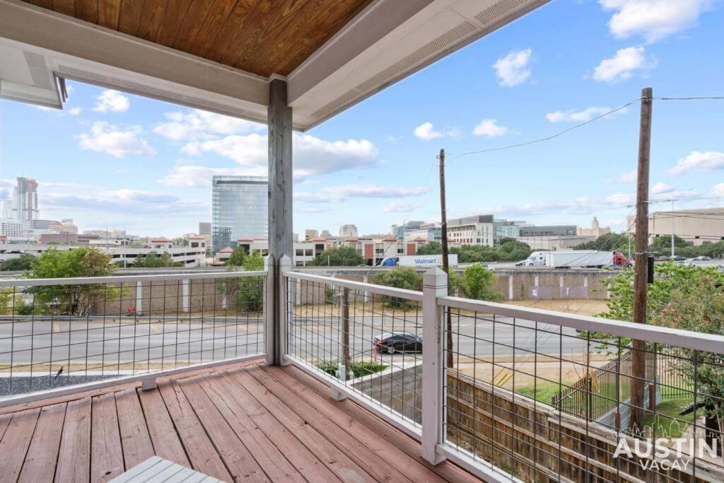 Enjoy DT In A Newly Renovated Home Covered Patio photo 4