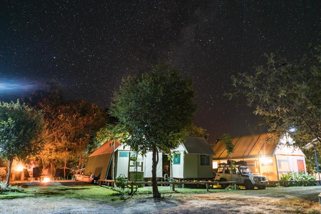 Kubu & Kwena Lodge photo 2