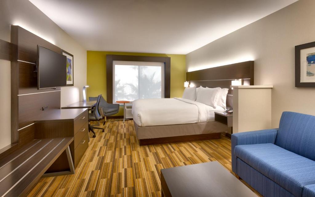 Holiday Inn Express El Paso I-10 East - Tap to explore photos