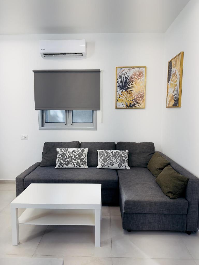 Amazing 2Rooms Apt in Bat Yam - Step by the beach photo 1
