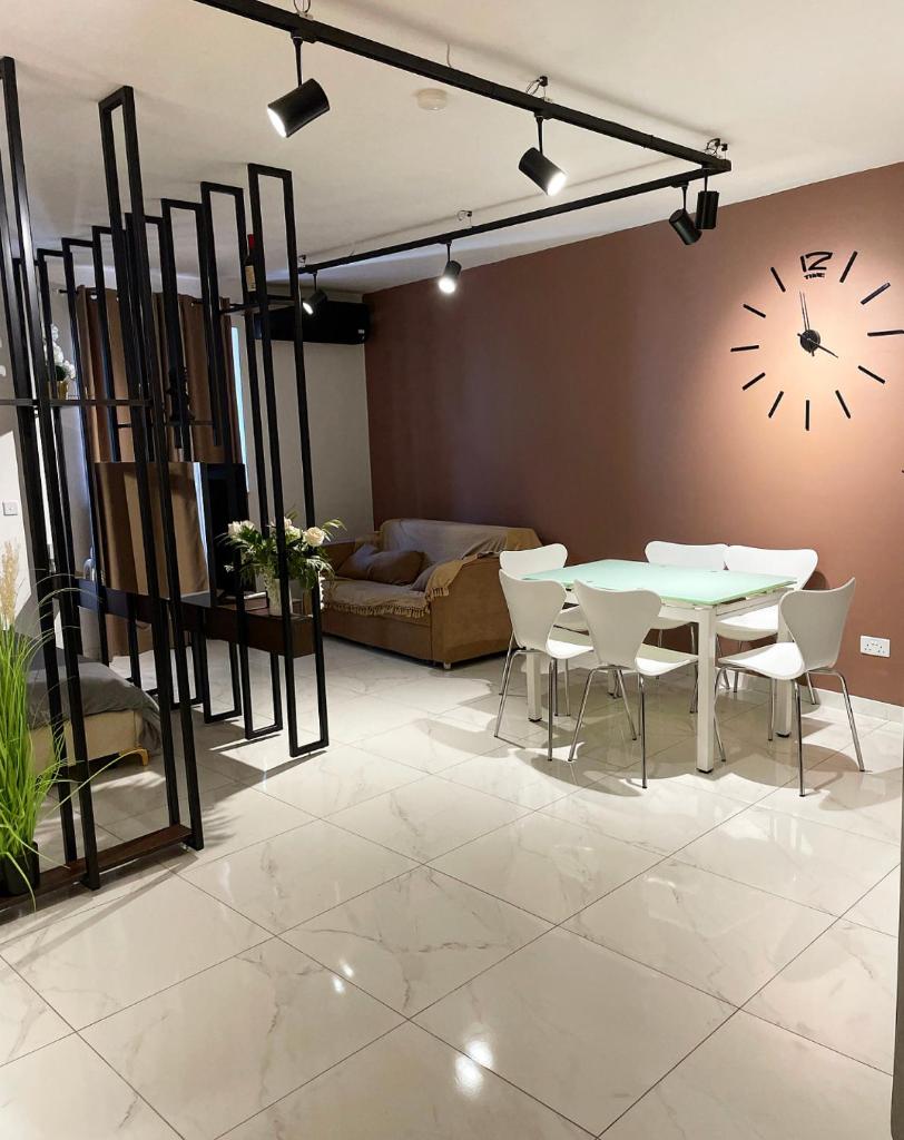 Modern Designed & Spacious studio in central Msida C11B photo 4