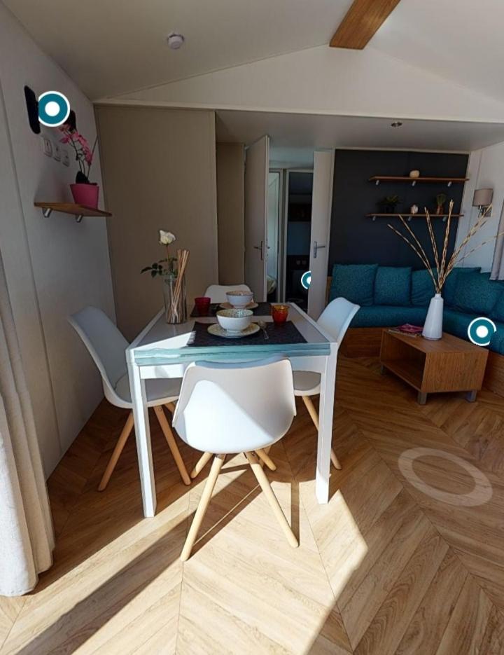 Bj Chalets - De Rug 3 - Vakantiepark Lauwersoog - Luxe kindvriendelijke chalet MET vaatwasser en inloopkast! Vroege incheck! photo 2
