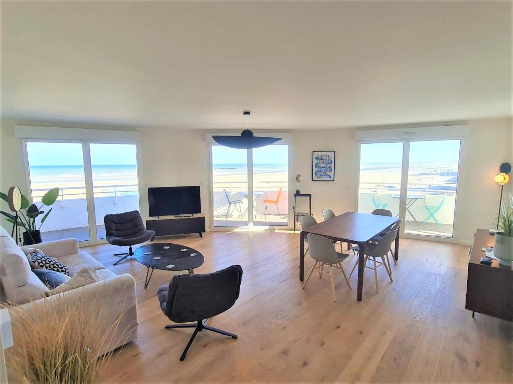 L'opaline - Vue plage-mer-digue-Wifi-Netflix-Parking abrité