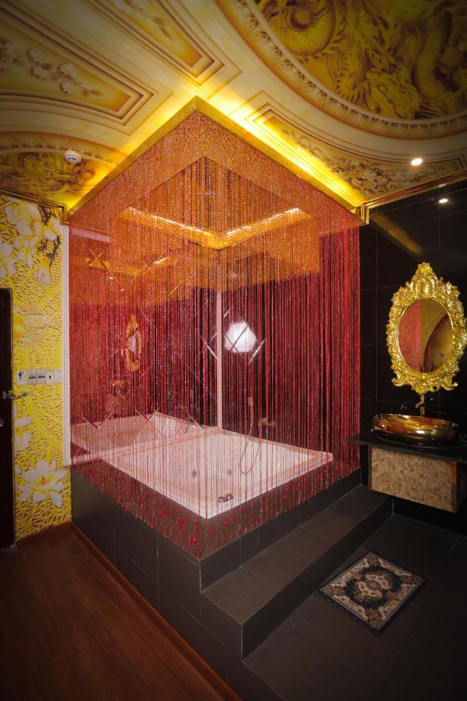 Dubai Luxury Hotel & Massage