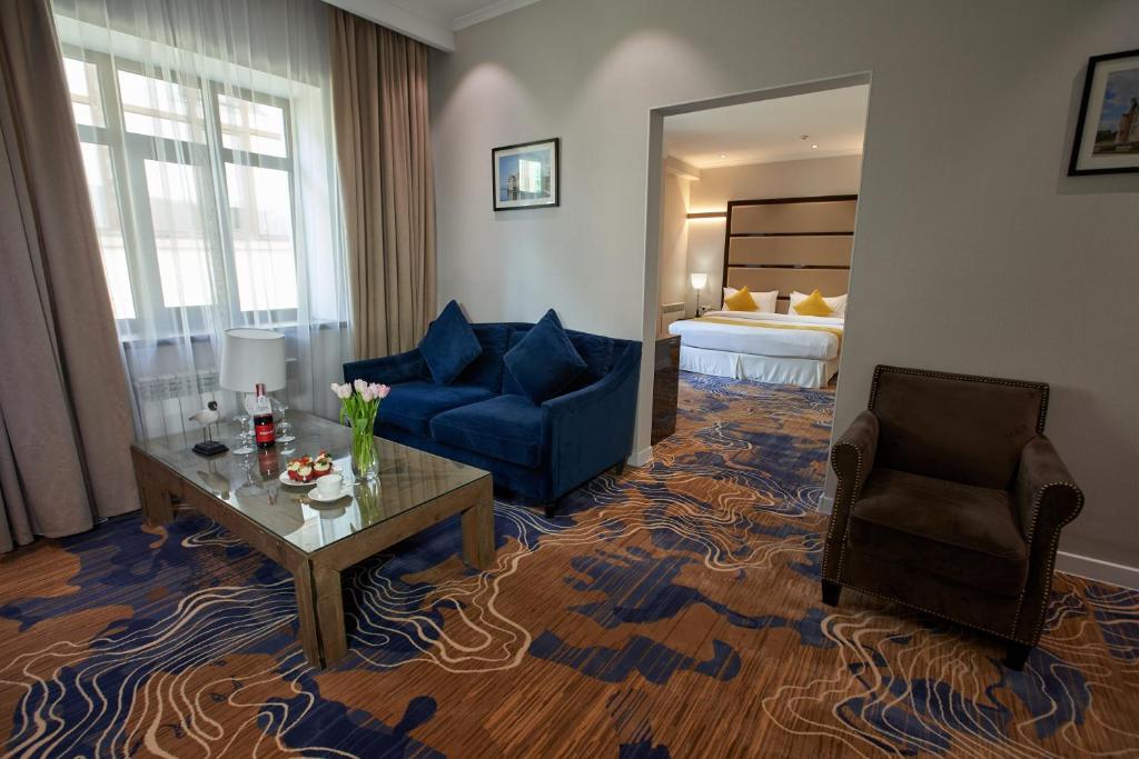 Garden Hotel photo 1