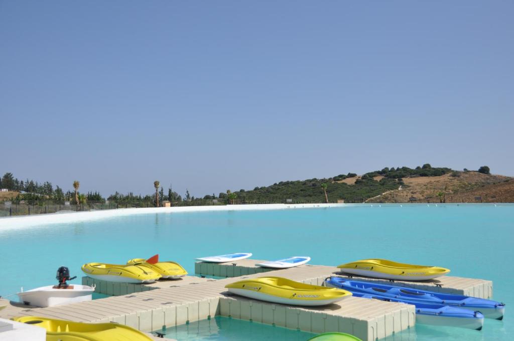 Alcazaba Lagoon 2221 - Tap to explore photos