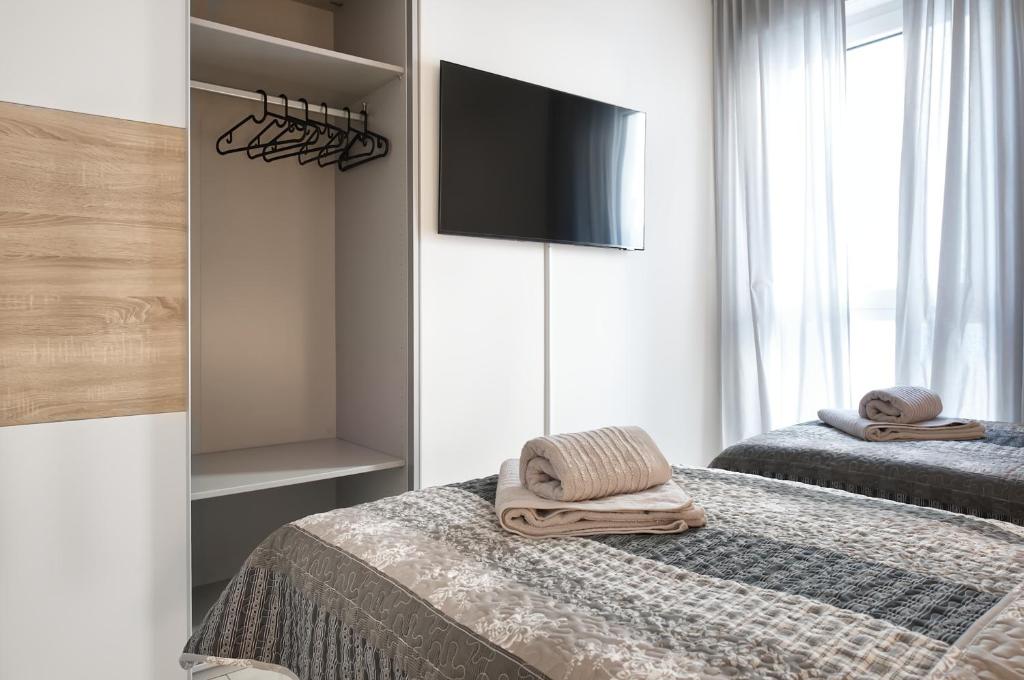Modern Wohnen I Smart TV I Terrasse I 2x Parkplatz I 2 Schlafzimmer I 6 Schlafplätze photo 4