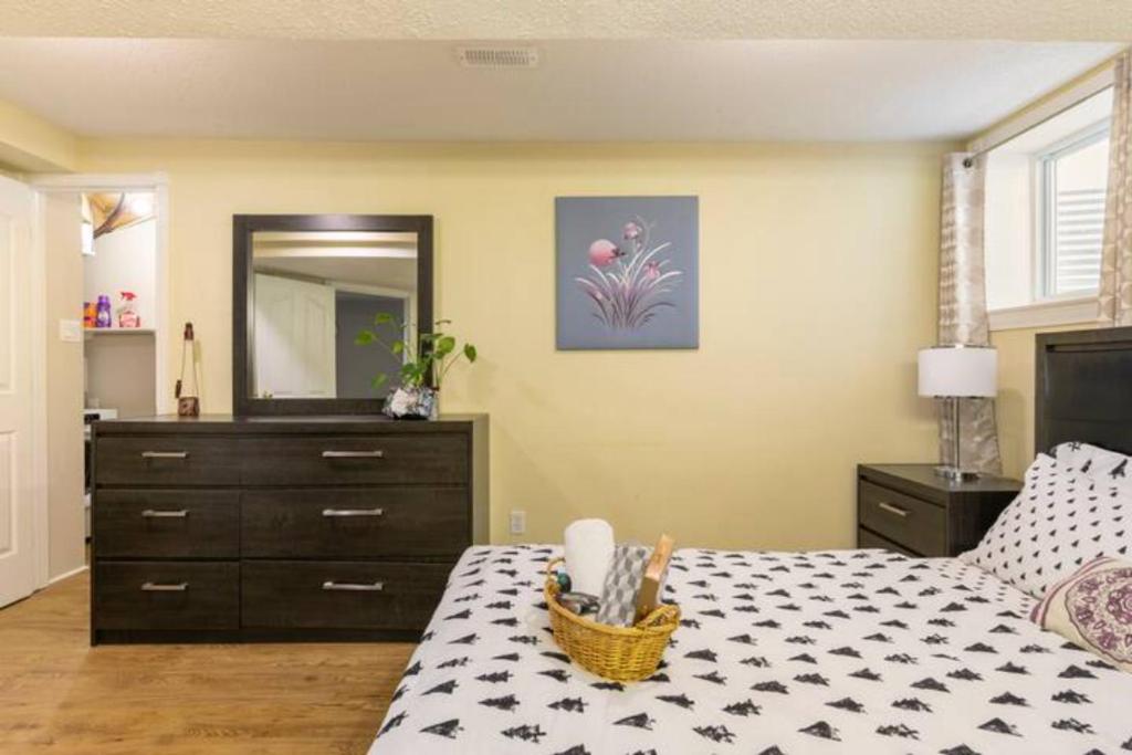 Self check-in spacious apartment with full Kitchen photo 1