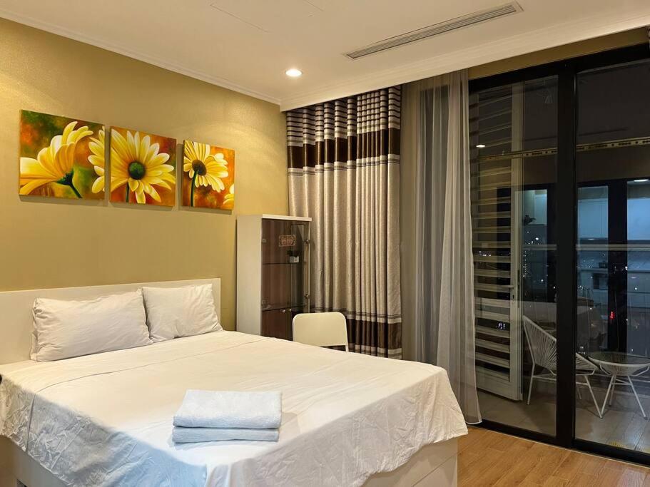 Căn hộ 1 phòng ngủ Royal City