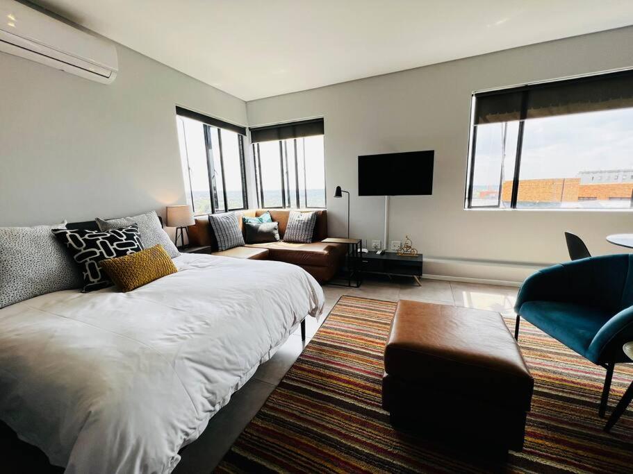 Apartment 4023-stunning views in Sandton photo 2