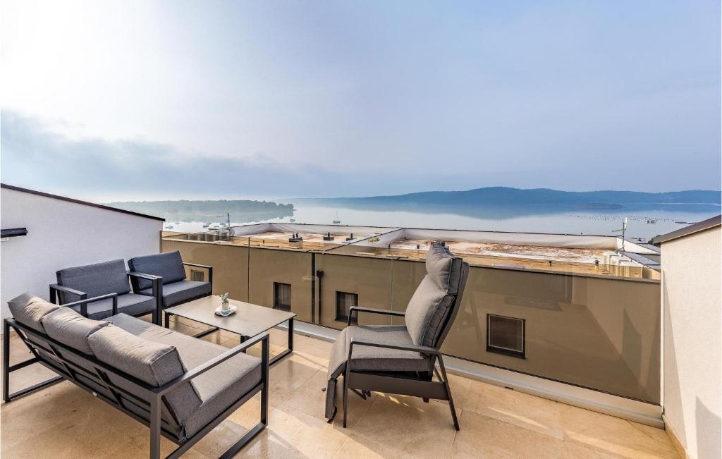 Beautiful Apartment In Medulin With 4 Bedrooms And Wifi