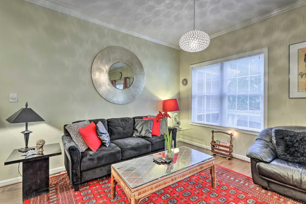 Colorful Rehoboth Beach Townhome 1 Mile to Ocean! photo 3