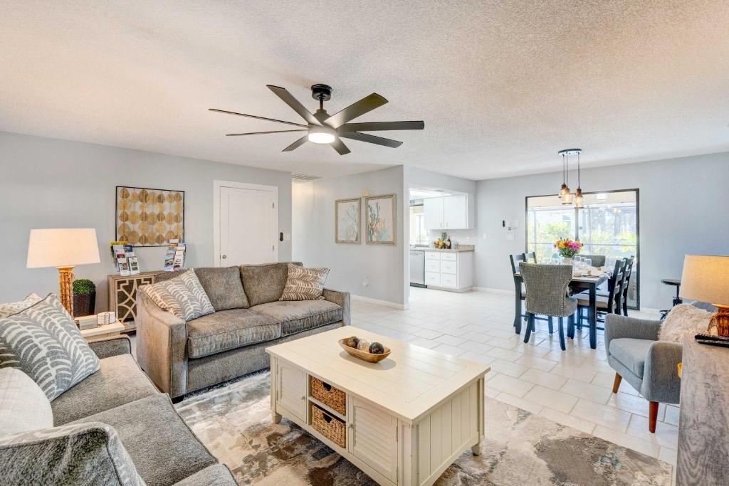 Punta Gorda Canal Home with Private Pool! photo 4