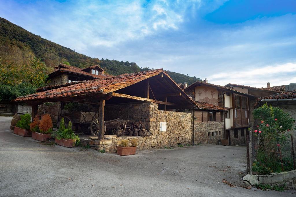 La Casa de las Chimeneas photo 1