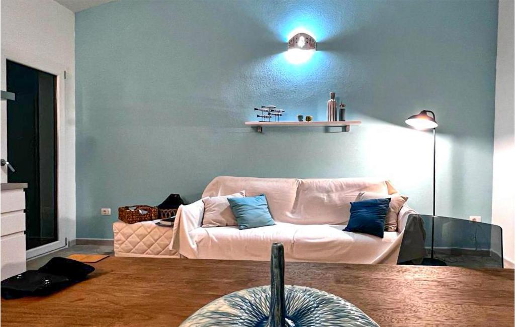 Stunning Home In Baia S, Anna Budoni With Wifi And 1 Bedrooms photo 4