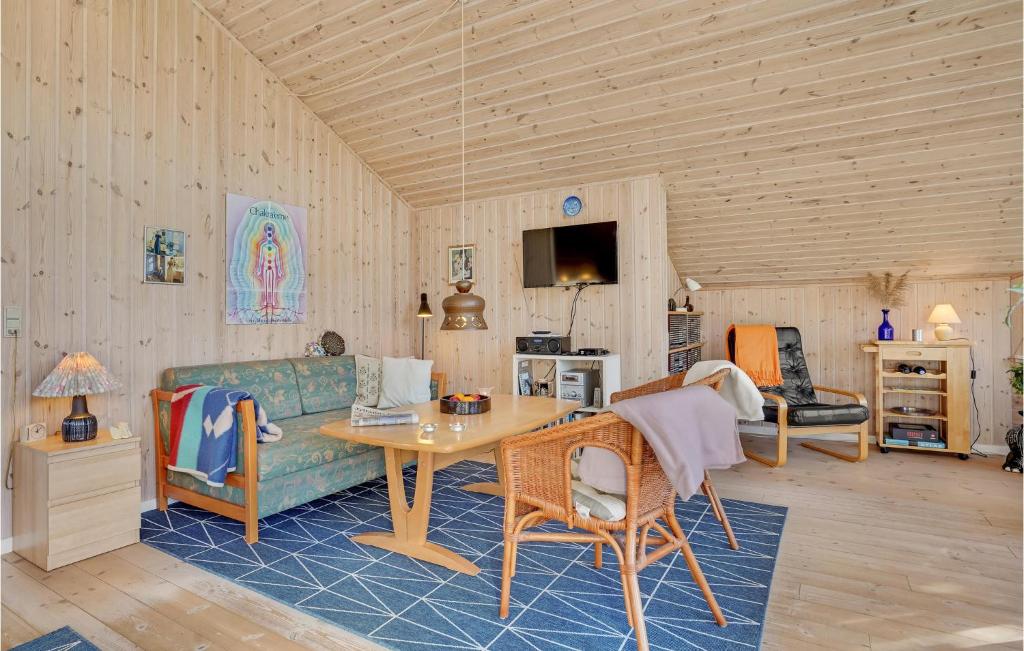 Beautiful Home In Faxe Ladeplads With Wifi And 2 Bedrooms photo 3