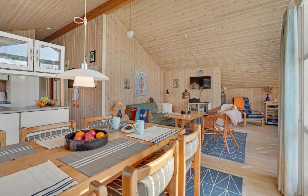 Beautiful Home In Faxe Ladeplads With Wifi And 2 Bedrooms photo 4