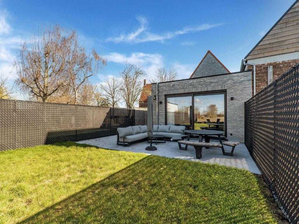 Spacious holiday home in Aardenburg with terrace photo 4