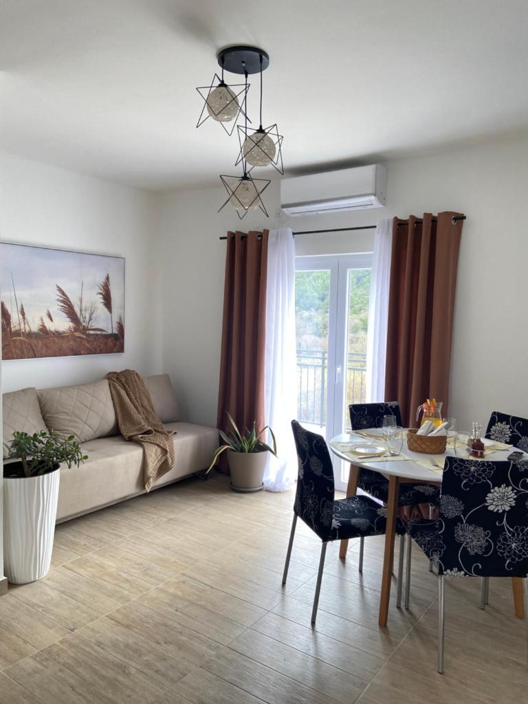Gold Apartments photo 2